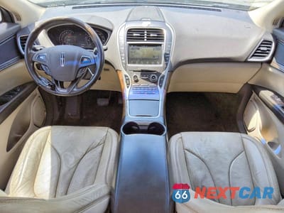 Zdjęcie 8 z 13 samochodu: 2016 LINCOLN MKX RESERVE VIN:2LMTJ6LR3GBL73937 - miniatura