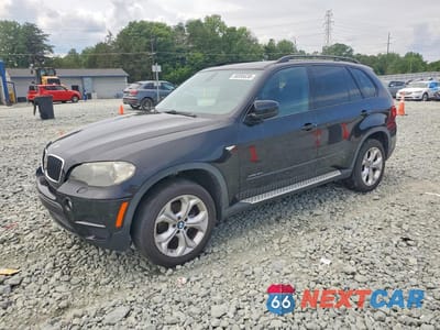 2011 BMW X5 XDRIVE35I 5UXZV4C55BL404452 - główne zdjęcie licytacji z USA - miniatura