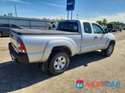 Trzecie zdjęcie samochodu z tyłu: 2010 TOYOTA TACOMA ACCESS CAB VIN:5TEUX4EN0AZ735586 - miniatura