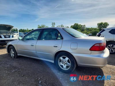 Drugie zdjęcie samochodu z przodu: 1999 HONDA ACCORD EX VIN:1HGCG1653XA065691 - miniatura