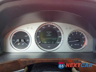 Zdjęcie 9 z 13 samochodu: 2011 MERCEDES-BENZ GLK 350 4MATIC VIN:WDCGG8HB1BF528431 - miniatura