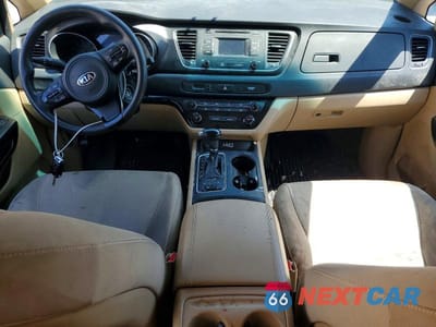 Zdjęcie 8 z 13 samochodu: 2015 KIA SEDONA LX VIN:KNDMB5C17F6060196 - miniatura