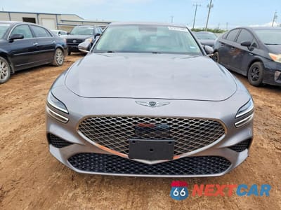 Piąte zdjęcie samochodu w środku: 2025 GENESIS G70 2.5T STANDARD VIN:KMTG34SC5SU154916 - miniatura