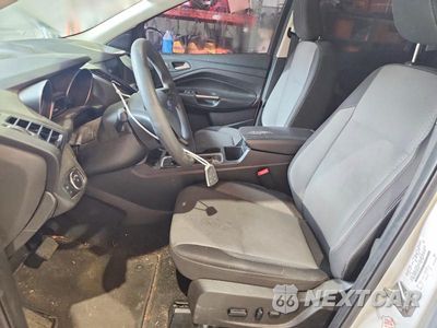 Zdjęcie 7 z 13 samochodu: 2019 FORD ESCAPE SE VIN:1FMCU9GD0KUA89140 - miniatura