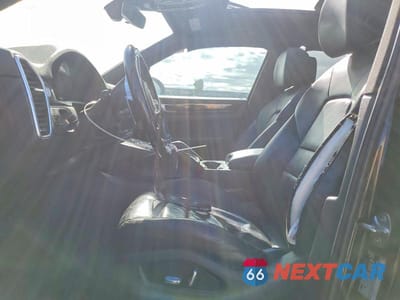 Zdjęcie 7 z 14 samochodu: 2019 PORSCHE CAYENNE VIN:WP1AA2AY5KDA06579 - miniatura