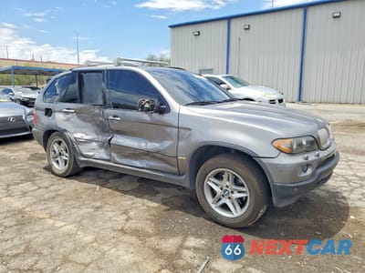 Czwarte zdjęcie samochodu z boku: 2004 BMW X5 4.4I VIN:5UXFB53504LV01644 - miniatura