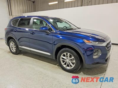 Czwarte zdjęcie samochodu z boku: 2020 HYUNDAI SANTA FE SE VIN:5NMS23ADXLH299765 - miniatura