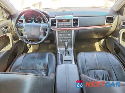 Zdjęcie 8 z 12 samochodu: 2010 LINCOLN MKZ VIN:3LNHL2JC1AR613532 - miniatura