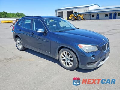 Czwarte zdjęcie samochodu z boku: 2014 BMW X1 XDRIVE28I VIN:WBAVL1C56EVY13098 - miniatura