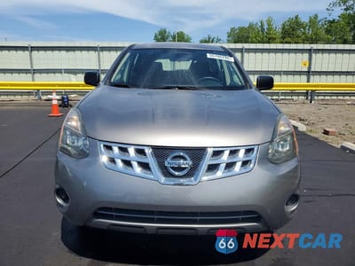 Piąte zdjęcie samochodu w środku: 2015 NISSAN ROGUE SELECT S VIN:JN8AS5MT0FW660467 - miniatura