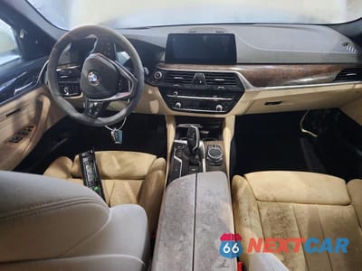 Zdjęcie 8 z 12 samochodu: 2020 BMW 530 I VIN:WBAJR3C0XLWW55062 - miniatura