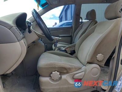 Zdjęcie 7 z 13 samochodu: 2004 TOYOTA SIENNA LE 7 PASSENGER VIN:5TDZA23C64S033979 - miniatura