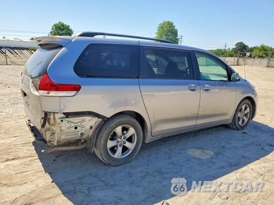 Trzecie zdjęcie samochodu z tyłu: 2011 TOYOTA SIENNA LE VIN:5TDKK3DCXBS003612 - miniatura