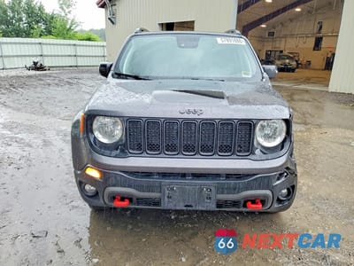 Piąte zdjęcie samochodu w środku: 2021 JEEP RENEGADE TRAILHAWK VIN:ZACNJDC13MPN30569 - miniatura