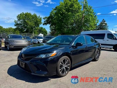Drugie zdjęcie samochodu z przodu: 2020 TOYOTA CAMRY SE VIN:4T1G11AK0LU346463 - miniatura