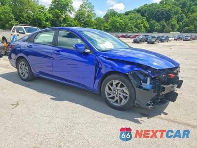 Czwarte zdjęcie samochodu z boku: 2024 HYUNDAI ELANTRA SEL VIN:KMHLM4DG7RU672056 - miniatura