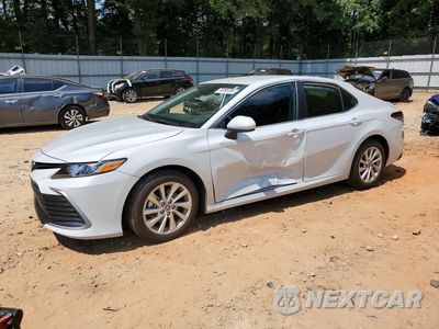 2024 TOYOTA CAMRY LE 4T1C11AK6RU215755 - główne zdjęcie licytacji z USA - miniatura