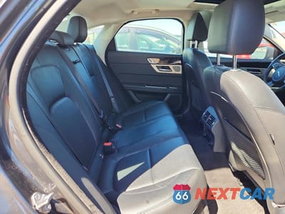 Zdjęcie 10 z 12 samochodu: 2017 JAGUAR XF PRESTIGE VIN:SAJBK4BN3HCY42894 - miniatura