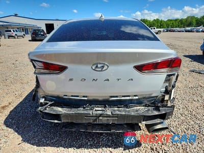 Zdjęcie 6 z 12 samochodu: 2018 HYUNDAI SONATA SPORT+ VIN:5NPE34AF7JH728247 - miniatura