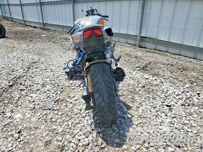 Czwarte zdjęcie samochodu z boku: 2022 SUZUKI GSX-R750 VIN:JS1GR7MA0N7101452 - miniatura