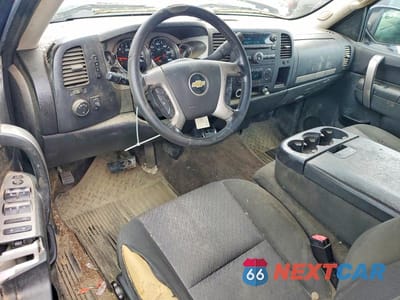 Zdjęcie 8 z 12 samochodu: 2013 CHEVROLET SILVERADO K1500 LT VIN:1GCRKSE70DZ197921 - miniatura