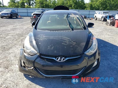 Piąte zdjęcie samochodu w środku: 2012 HYUNDAI ELANTRA GLS VIN:KMHDH4AE9CU332927 - miniatura