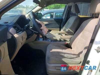 Zdjęcie 7 z 13 samochodu: 2017 HONDA PILOT EX VIN:5FNYF5H35HB045770 - miniatura
