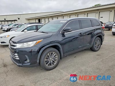 2019 TOYOTA HIGHLANDER XLE 5TDJZRFH9KS614878 - główne zdjęcie licytacji z USA - miniatura