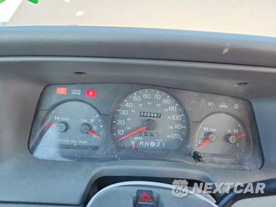 Zdjęcie 9 z 12 samochodu: 2003 MERCURY GRAND MARQUIS LS VIN:2MEFM75W63X704017 - miniatura
