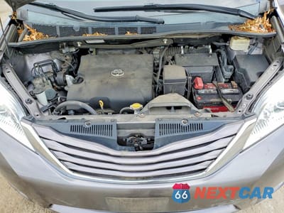 Zdjęcie 12 z 13 samochodu: 2015 TOYOTA SIENNA LE VIN:5TDJK3DCXFS127171 - miniatura