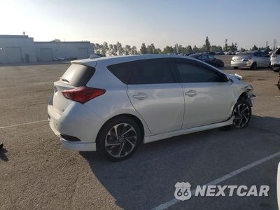 Trzecie zdjęcie samochodu z tyłu: 2018 TOYOTA COROLLA IM BASE VIN:JTNKARJE5JJ553545 - miniatura