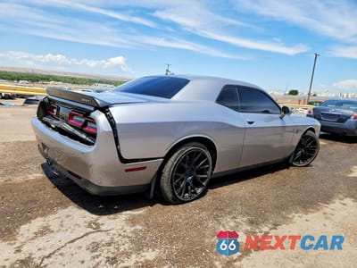 Trzecie zdjęcie samochodu z tyłu: 2016 DODGE CHALLENGER SRT HELLCAT VIN:2C3CDZC98GH221078 - miniatura