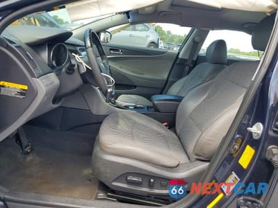 Zdjęcie 7 z 12 samochodu: 2012 HYUNDAI SONATA SE 2.0T VIN:5NPEC4AB4CH501355 - miniatura