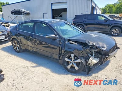 Czwarte zdjęcie samochodu z boku: 2008 NISSAN ALTIMA 3.5 SE VIN:1N4BL21E18N403429 - miniatura