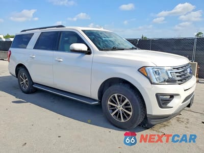 Czwarte zdjęcie samochodu z boku: 2019 FORD EXPEDITION MAX XLT VIN:1FMJK1HT0KEA21418 - miniatura