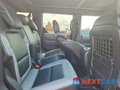 Zdjęcie 11 z 13 samochodu: 2023 FORD BRONCO BASE VIN:1FMDE5BH4PLC07563 - miniatura