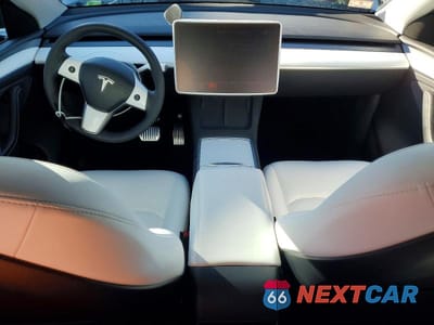 Zdjęcie 8 z 13 samochodu: 2023 TESLA MODEL Y VIN:7SAYGDEE5PA117496 - miniatura