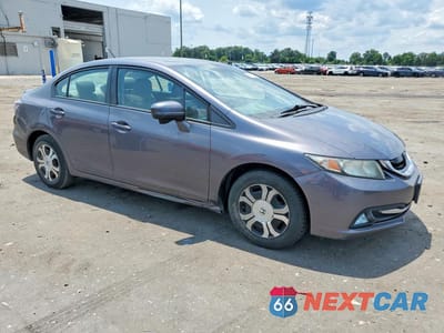 Czwarte zdjęcie samochodu z boku: 2015 HONDA CIVIC HYBRID L VIN:19XFB4F32FE200178 - miniatura