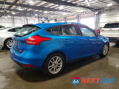 Trzecie zdjęcie samochodu z tyłu: 2015 FORD FOCUS SE VIN:1FADP3K21FL269361 - miniatura