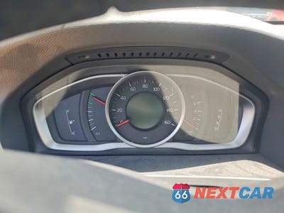 Zdjęcie 9 z 12 samochodu: 2016 VOLVO S60 VIN:YV126MFJ0G2402530 - miniatura