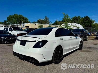 Czwarte zdjęcie samochodu z boku: 2019 MERCEDES-BENZ C 43 AMG VIN:55SWF6EBXKU308138 - miniatura