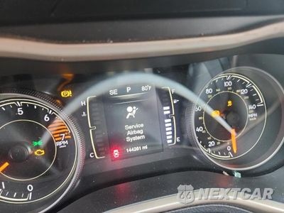 Zdjęcie 9 z 12 samochodu: 2016 JEEP CHEROKEE SPORT VIN:1C4PJMAB0GW247187 - miniatura