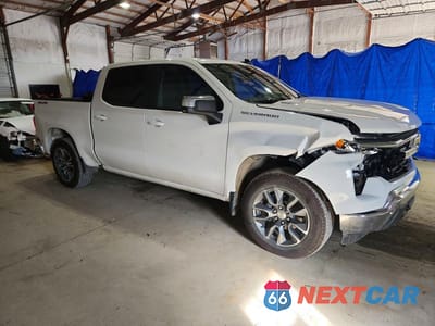 Czwarte zdjęcie samochodu z boku: 2026 CHEVROLET SILVERADO K1500 LT-L VIN:1GCPKKEK3TZ233014 - miniatura