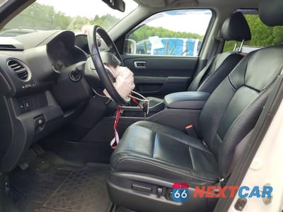 Zdjęcie 7 z 13 samochodu: 2015 HONDA PILOT TOURING VIN:5FNYF4H90FB023249 - miniatura