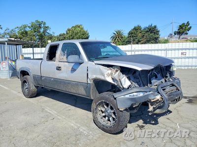 Czwarte zdjęcie samochodu z boku: 2004 CHEVROLET SILVERADO VIN:2GCEC19V441214002 - miniatura