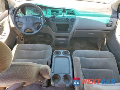 Zdjęcie 8 z 13 samochodu: 2001 HONDA ODYSSEY LX VIN:2HKRL18571H531091 - miniatura