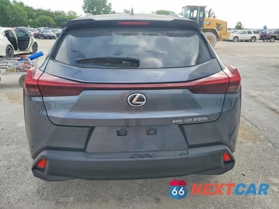 Zdjęcie 6 z 12 samochodu: 2024 LEXUS UX 250H PREMIUM VIN:JTHP9JBH7R2073640 - miniatura