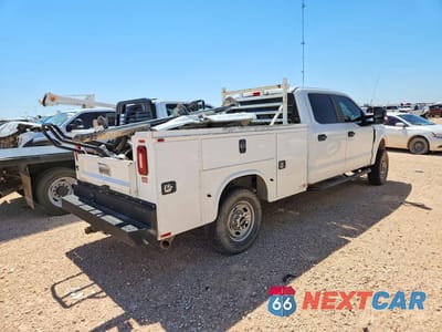Trzecie zdjęcie samochodu z tyłu: 2019 FORD F250 SUPER DUTY VIN:1FT7W2B64KEG40647 - miniatura