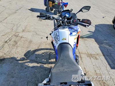 Zdjęcie 6 z 9 samochodu: 2024 HONDA XL750 VIN:JH2RD1615RK101416 - miniatura