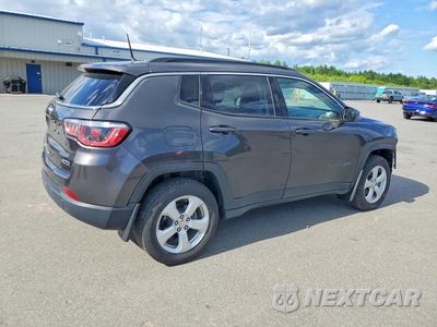 Trzecie zdjęcie samochodu z tyłu: 2018 JEEP COMPASS LATITUDE VIN:3C4NJDBB2JT479342 - miniatura